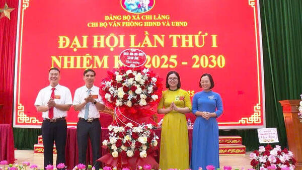 Đại hội chi bộ văn phòng HĐND và UBND xã Chi Lăng nhiệm kỳ 2025-2030