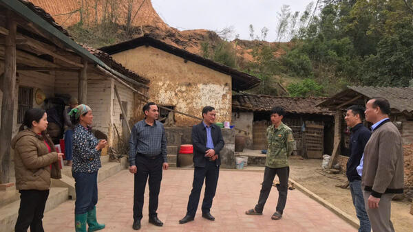 Tuyên truyền di dời nhà ở thuộc dự án tuyến cao tốc Hữu nghị- Chi Lăng theo hình thức BOT đoạn qua xã Vân Thủy