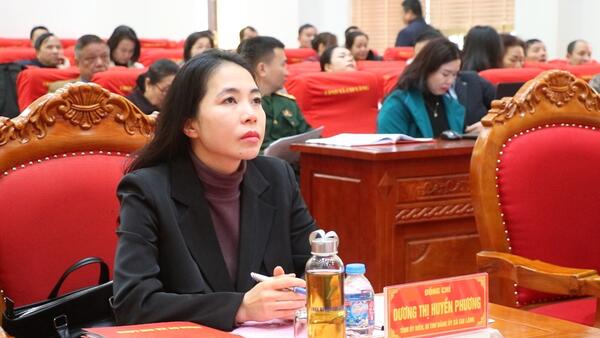 Hội nghị báo cáo viên trung ương sau Đại hội Đảng.