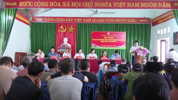 Ứng cử viên Đại biểu HĐND xã Chi Lăng tại đơn vị bầu cử số 1 tiếp xúc cử tri