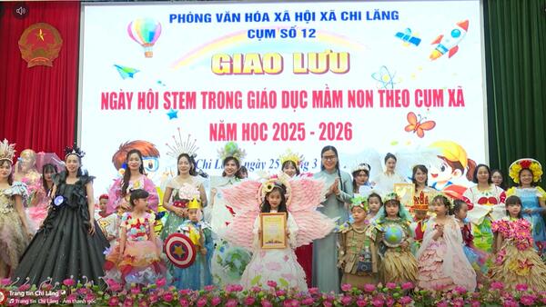 Đội thi xã Chi Lăng đạt giải nhất giao lưu ngày hội STEM trong giáo dục mầm non cụm số 12