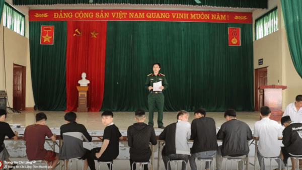 Ban Chỉ huy Quân sự xã Chi Lăng đã tổ chức đăng ký nghĩa vụ quân sự năm 2026 cho nam công dân đủ 17 tuổi