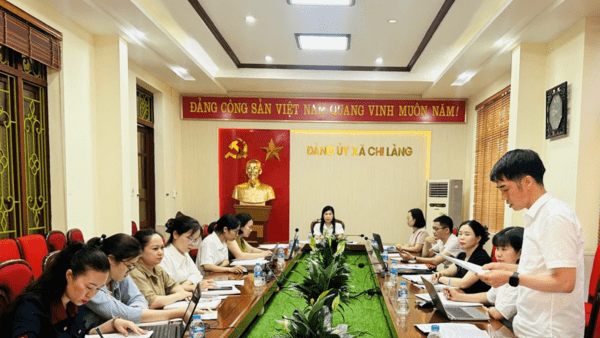 CHI BỘ CƠ QUAN ĐẢNG ỦY XÃ CHI LĂNG: TỔ CHỨC SINH HOẠT CHUYÊN ĐỀ “NÂNG CAO CHẤT LƯỢNG TỰ PHÊ BÌNH VÀ PHÊ BÌNH”