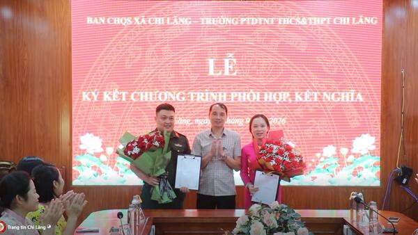Ban Chỉ huy Quân sự xã Chi Lăng và Trường PTDTNT THCS và THPT Chi Lăng ký kết chương trình phối hợp công tác và kết nghĩa